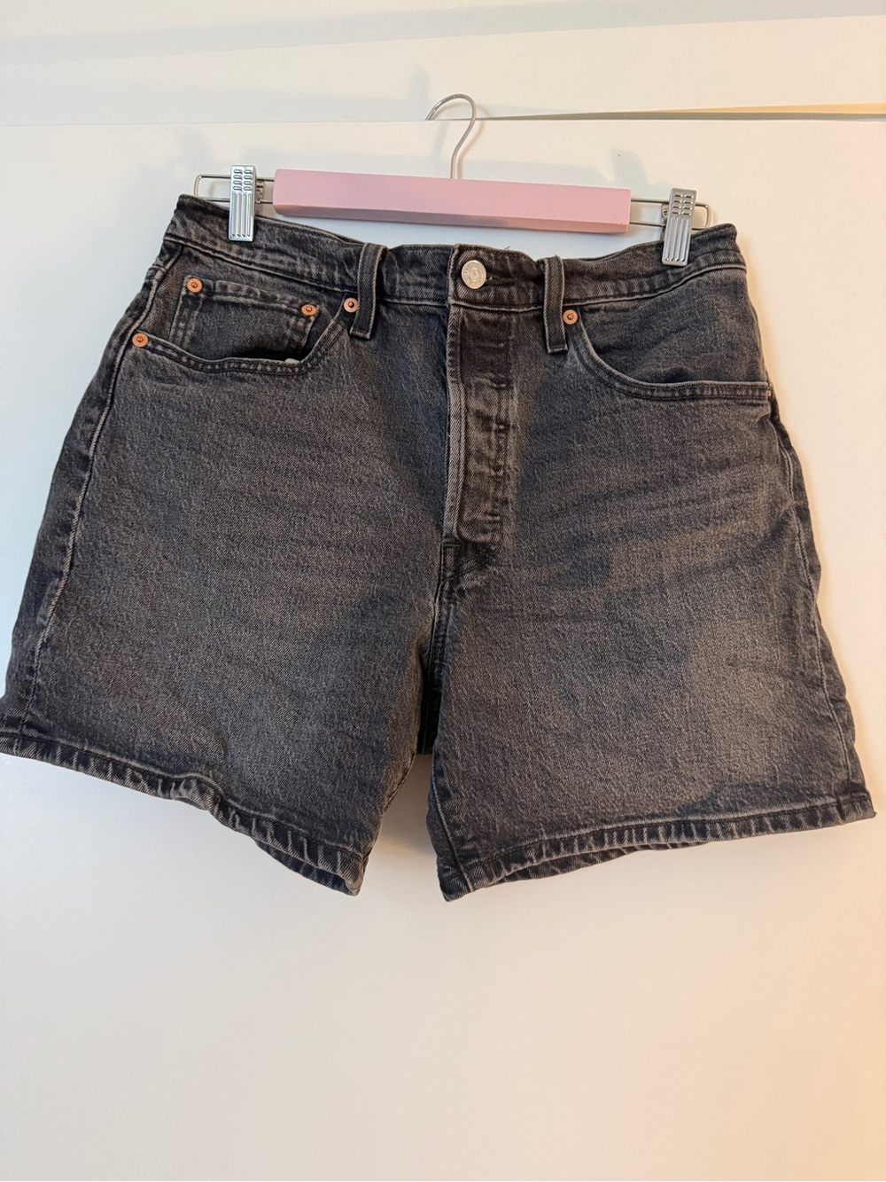 Levi’s women’s 501 mid- thigh shorts